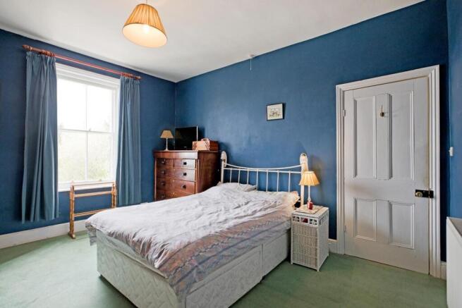 4 bed Terraced for sale Image 8