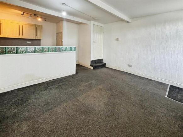Kitchen/Living Room