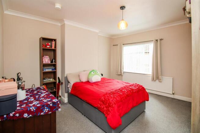2 bed Terraced for sale Image 5
