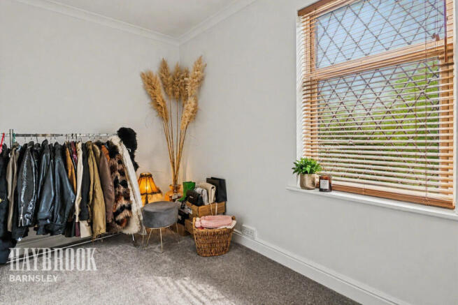 2 bed Semi-Detached for sale Image 6