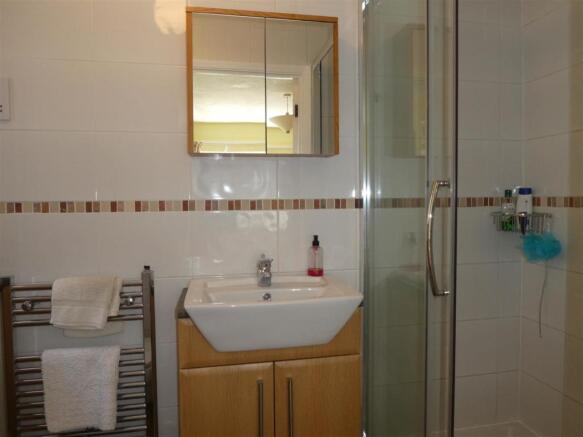 en-suite.JPG