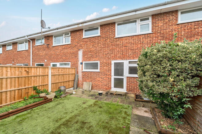 1372607-5-68fa1f3...