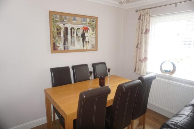 Lounge/Dining Room