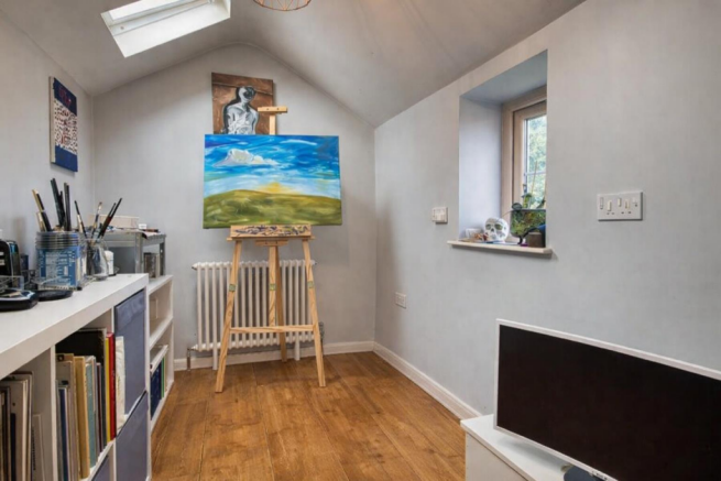 3 bed Terraced for sale Image 11