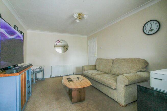 2 bed Semi-Detached Bungalow for sale Image 6
