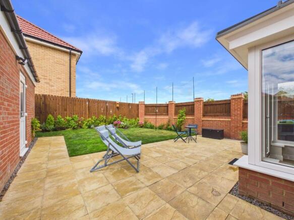 4 bed Detached for sale Image 12