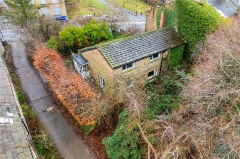 Commercial Road, Skelmanthorpe, Huddersfield, HD8