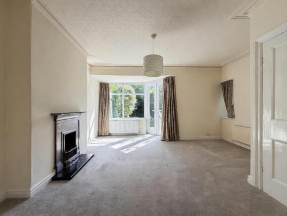 4 bed Semi-Detached for sale Image 4