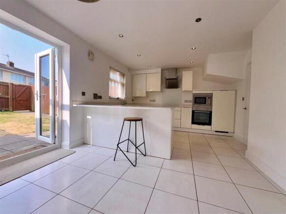 5 st davids kitchen.jpg