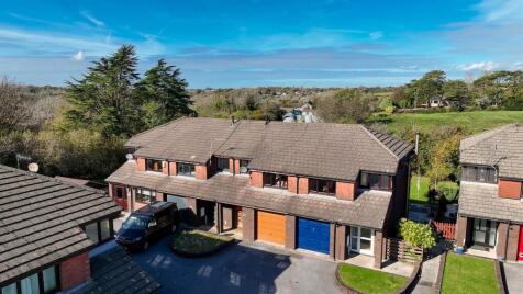 Woollacott Mews, Newton, Swansea