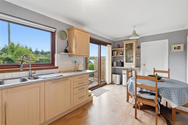 Kitchen/Dining