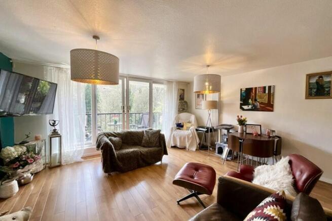 SITTING ROOM DINING AREA AND KITCHEN