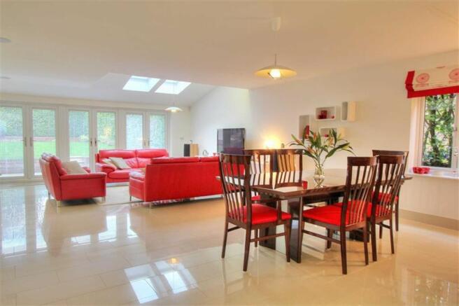 Kitchen/Dining/Family Room: