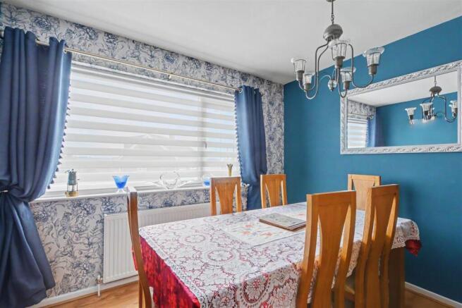 Dining Room_1.jpeg