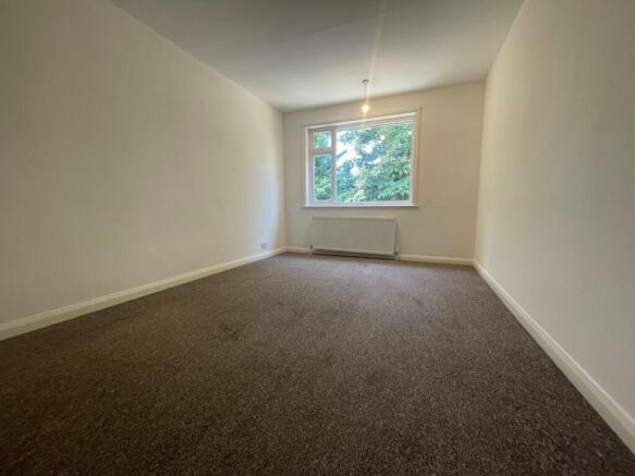 1 bed Flat to rent Image 4