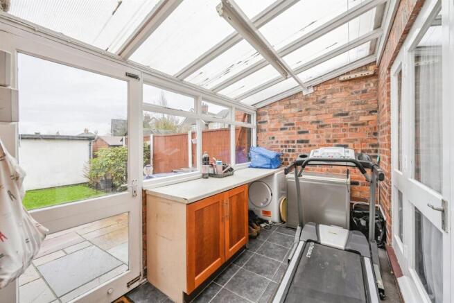 Garden Room: