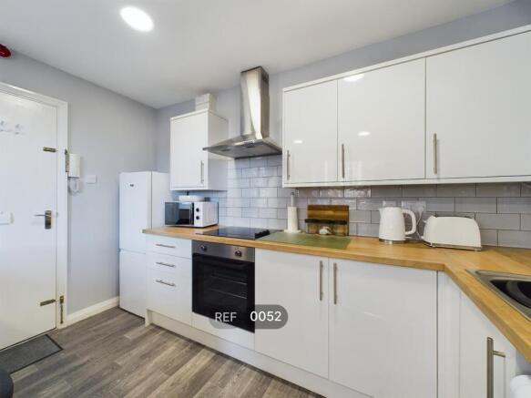 Kitchen & Living area
