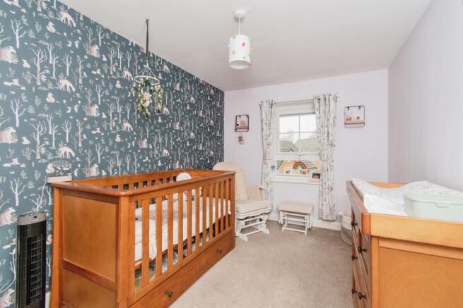 4 bed Semi-Detached for sale Image 12