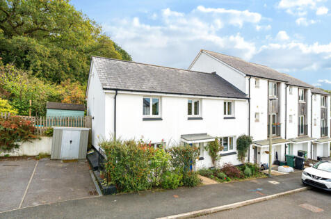 Berkshire Close, Ogwell, Newton Abbot, Devon