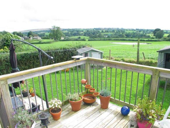 Rear Garden & Views