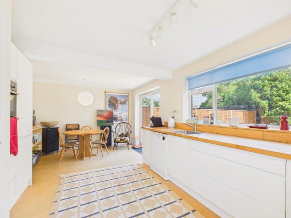 2 bed Semi-Detached for sale Image 5