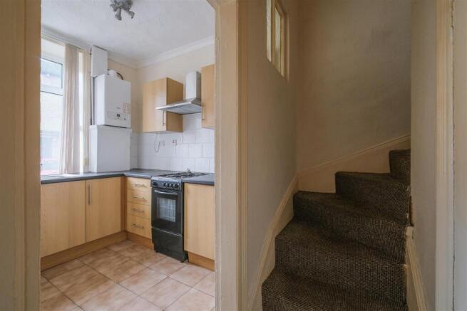 3 bed Terraced for sale Image 5