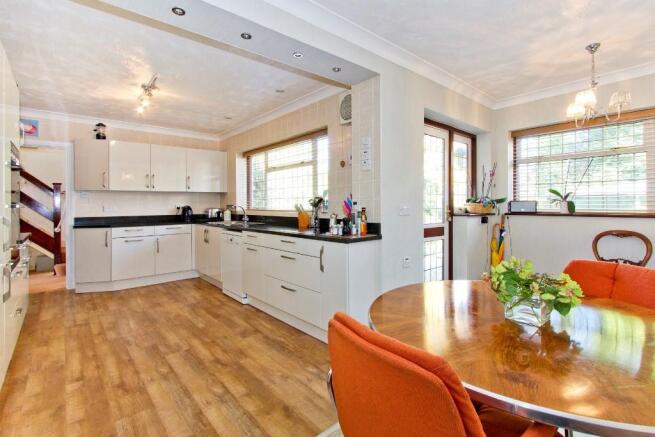 Kitchen/breakfast rm