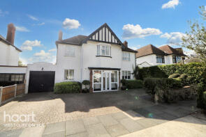 24, Arundel Gardens, Westcliff-on-sea SS0 0BJ