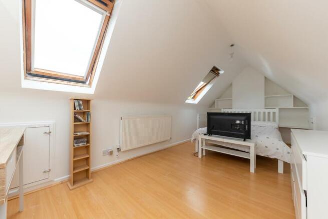 52 MEadow Way (1 of 11).jpg