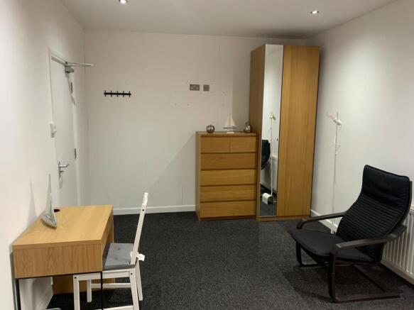 room 6 - 128 bmth