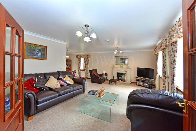 Living/Dining Roo...