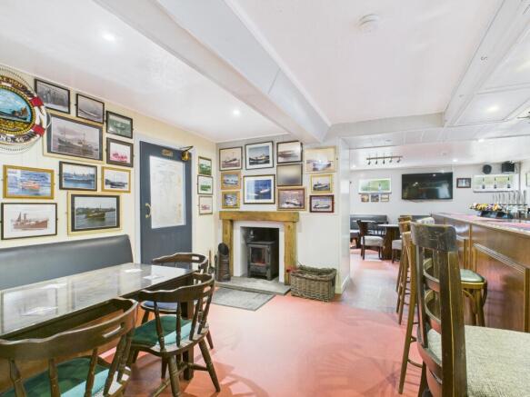 CAM03481G0-PR0086-STILL003