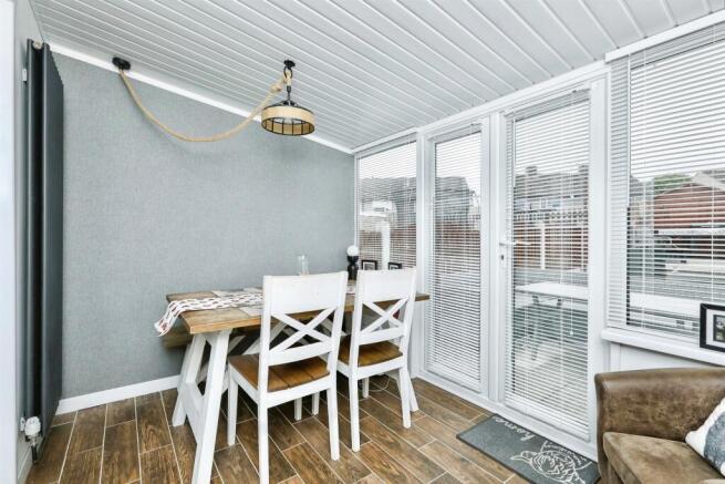2 bed Semi-Detached for sale Image 8
