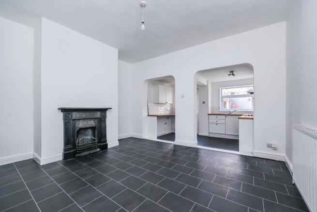 pbox-IMG.jpg