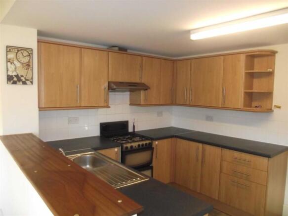 Stanley Avenue Kitchen
