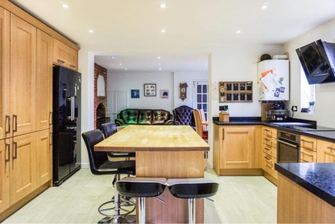 Kitchen/Dining Room