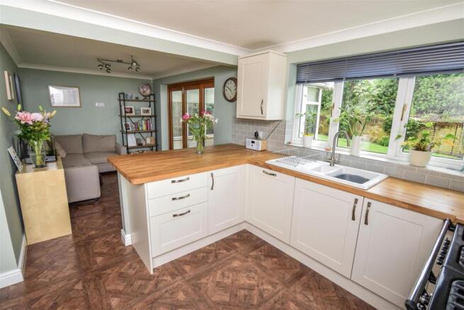 Kitchen-1-2.jpg