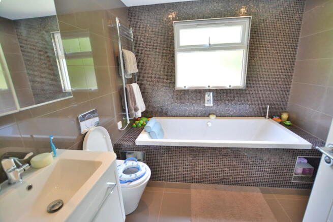 Photo 9