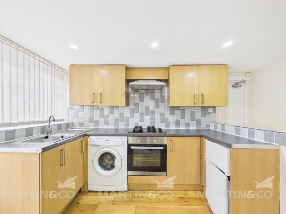 CAM02406G0-PR0589...