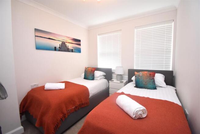 3 bed Semi-Detached to rent Image 9