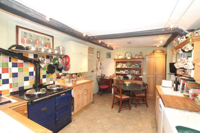 Kitchen/Breakfast