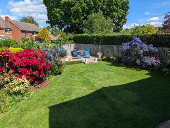 4 bed Detached for sale Image 4