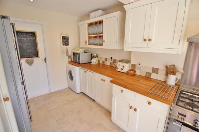 Kitchen 1