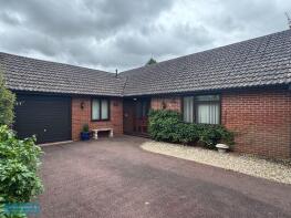 30, Queens Drive, Taunton TA1 4XW