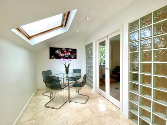 Orchard Mews - dinin