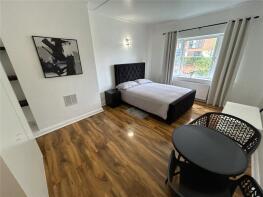 Flat 3, Ringers Court, Ringers Road, Bromley BR1 1HS
