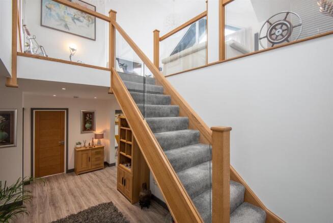 ENTRANCE HALLWAY