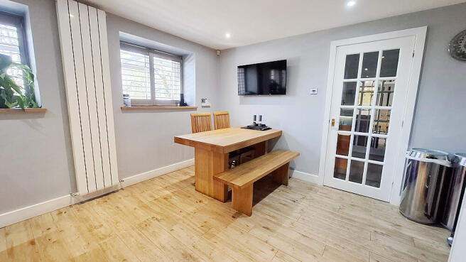 4 bed Character Property for sale Image 7