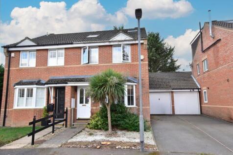 Balmoral Road, Abbots Langley, WD5