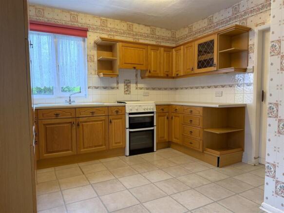 Fitted Kitchen 535